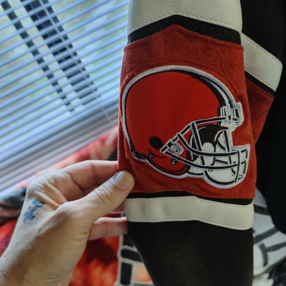 Cleveland Brown Jacket - Picture 2 of 10